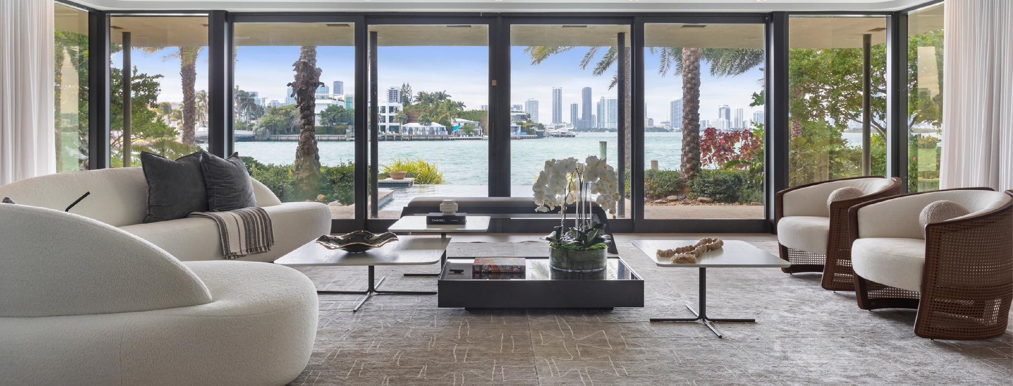 Uultis Brings Globally Inspired Brazilian Luxury Furniture to Tampa Bay